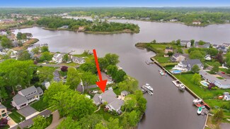 7 Woodside Ave, Oceanport, NJ 07757