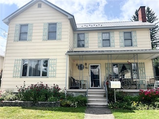 31 Russell St, Canisteo, NY 14823