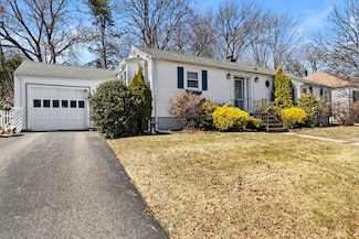 12 Girard Rd, Stoneham, MA 02180