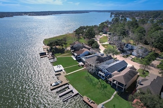 11403 Twain Dr, Montgomery, TX 77356