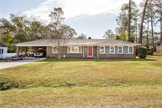 1620 Camellia Dr, Waycross, GA 31501
