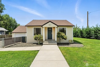 461 NE Lambert Ave, College Place, WA 99324