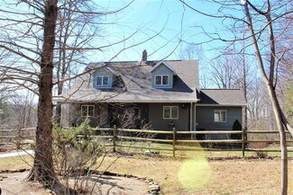 24781 Woltz Rd, Rockbridge, OH 43149