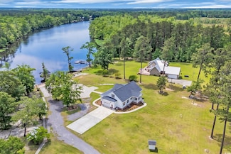 4074 Center Rd, Georgetown, SC 29440
