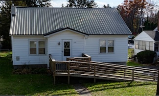 809 Chamberlain St, Elmira, NY 14904