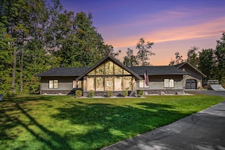 2371 E Mullett Lake Rd, Indian River, MI 49749