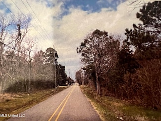 6004 Brittany Ave, Biloxi, MS 39532