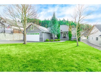512 Oak Valley Loop, Winchester, OR 97495