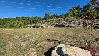 3279 Echo Lake Dr, Byrnes Mill, MO 63025