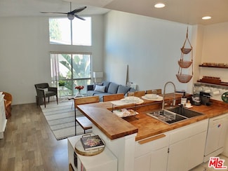 826 Coriander Dr Unit C, Torrance, CA 90502