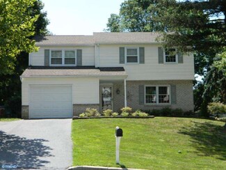4 Elaine Dr, Boyertown, PA 19512