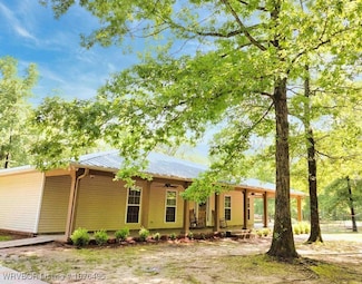 214 E Hoadley Rd, White Hall, AR 71602