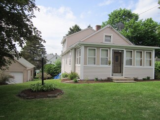 8 Walnut St, Adams, MA 01220
