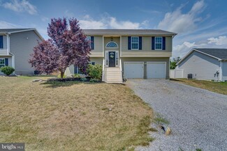 93 Job Rd, Inwood, WV 25428