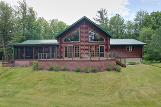 4836 Apperson Dr, Rhinelander, WI 54501