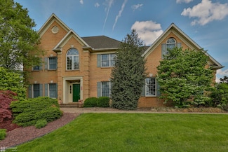 634 Country Club Rd, Easton, PA 18045