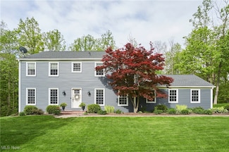7304 Glastonbury Dr, Hudson, OH 44236