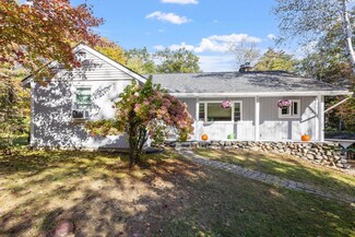 240 Maple Grove Ln, Bristol, NH 03222