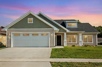 120 3rd Ave NW, Waverly, IA 50677