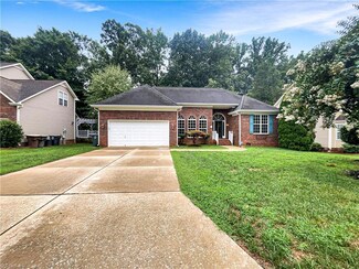 3 Silver Oak Ct, Greensboro, NC 27455