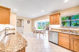 2418 SW Mercer St, Port Saint Lucie, FL 34984
