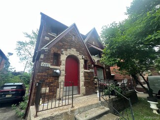 4480 Yorkshire Rd, Detroit, MI 48224