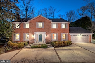 7105 Darby Rd, Bethesda, MD 20817