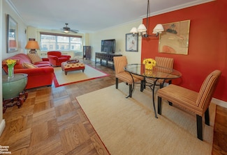 300 E 71st St Unit 6M, New York, NY 10021