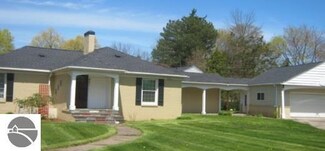 401 Orchard St, Standish, MI 48658