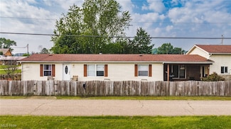 1013 Ridge St, Belpre, OH 45714