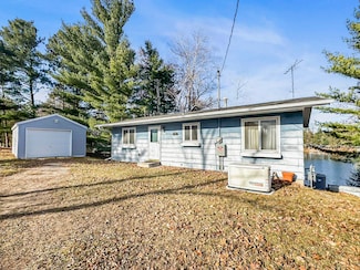 9318 N Marl Lake Rd, Pound, WI 54161