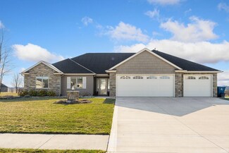 410 Thoroughbred Ln, Auburn, IN 46706