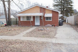 6431 Elm St, Taylor, MI 48180