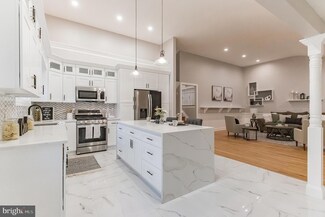 403 Lavender Hill Dr, Cherry Hill, NJ 08003