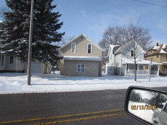 715 S Main St, Goshen, IN 46526