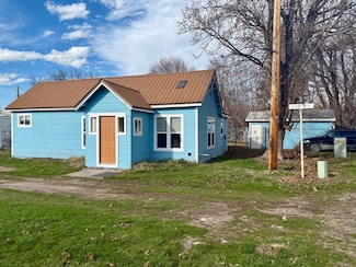 332 Mission Dr, Saint Ignatius, MT 59865