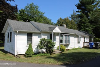 40 Stevens Rd, Toms River, NJ 08755