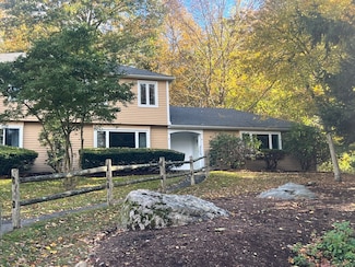 20 Comstock Ave Unit 3D, Ivoryton, CT 06442