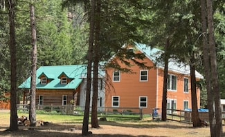 2368 Petty Creek Rd, Alberton, MT 59820