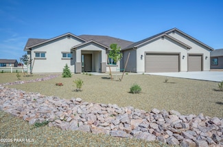 218 S Brenna Dr, Chino Valley, AZ 86323