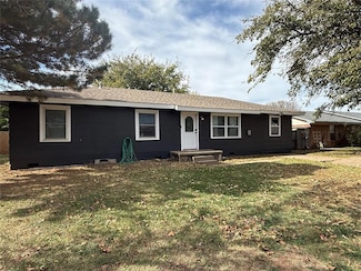 1503 D St, Snyder, OK 73566