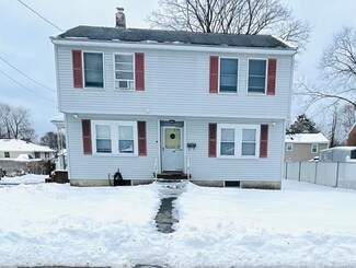 60 Marshall Ave, Lowell, MA 01851