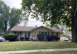 4702 Merced St, Des Moines, IA 50310