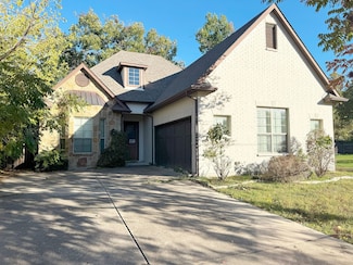 2205 Western Ave, Fort Worth, TX 76107