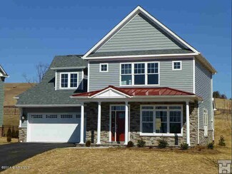 909 Kentwood Dr, Blacksburg, VA 24060