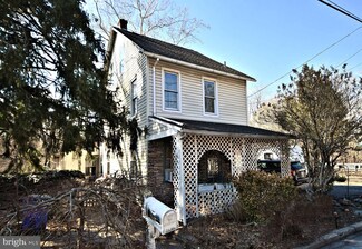 631 Manatawny St, Pottstown, PA 19464