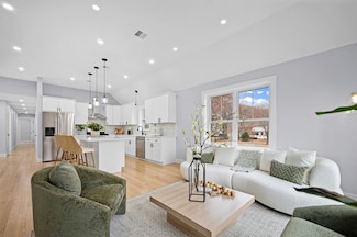 69 Readville St Unit B, Boston, MA 02136