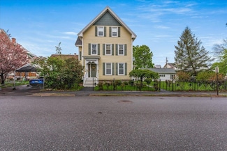 57 Harrison St, Manchester, NH 03104