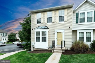 51 Pebble Ln, Blackwood, NJ 08012