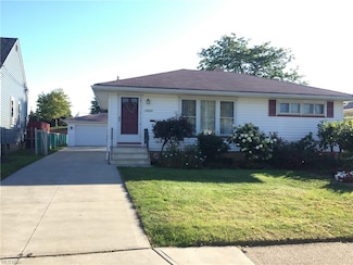19305 Homeway Rd, Cleveland, OH 44135